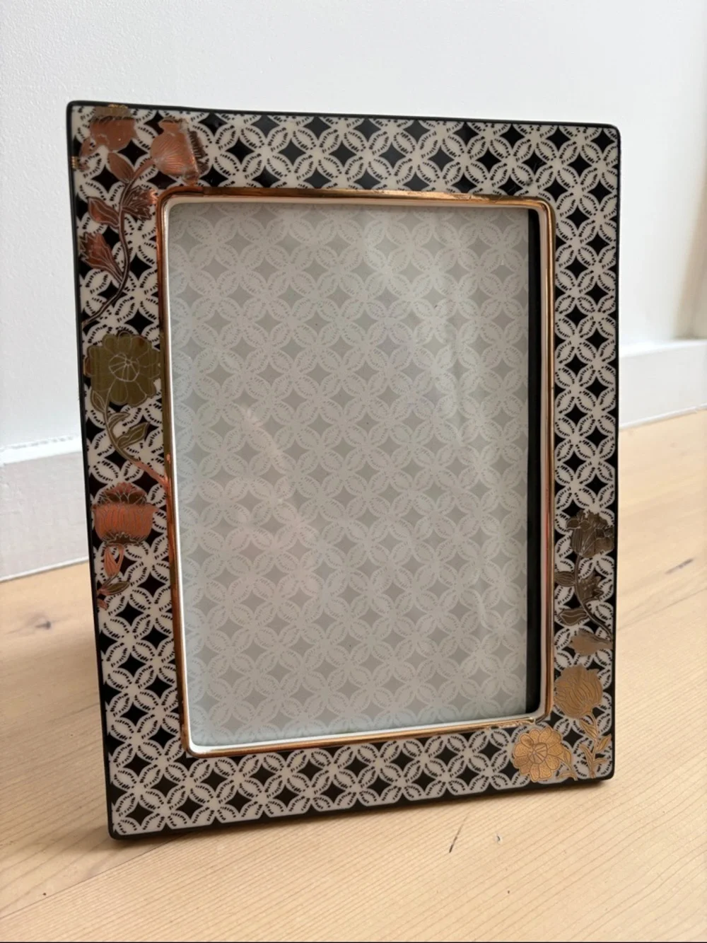 Anthropologie Black, White and Gold Floral Picture Frame - 5”x7” photo